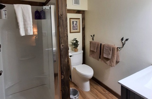 Dease Lake Cabin | Cozy Boutique Lodge Acommodations!