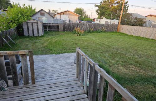 Buffalo Narrows House | Cozy Bungalow