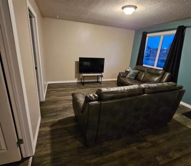 Buffalo Narrows House | Cozy Bungalow