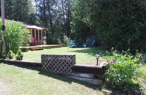 Sauble Beach Cottage | Cozy cottage in Sauble Beach - Steps to beach