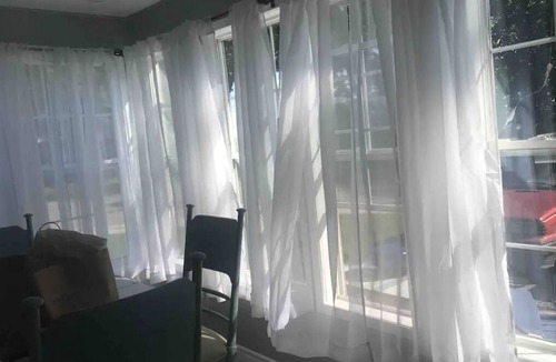 Port Stanley Cottage | Cozy cottage on the bluff with all the amenities ,10 min walk to main beach