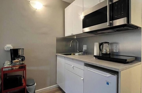 Whistler Creekside Apartment | Cozy Creekside studio, ski-ready & budget-friendly