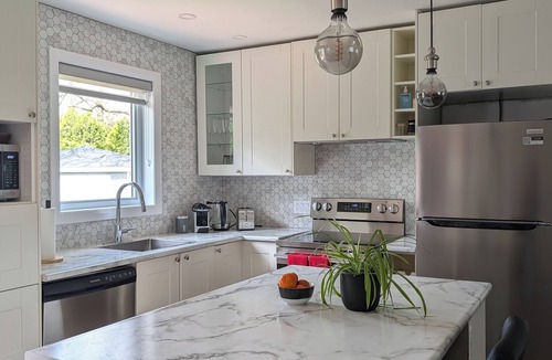 Laval House | Cozy full home in Laval - 5mn from Golf, access to airport, Montreal