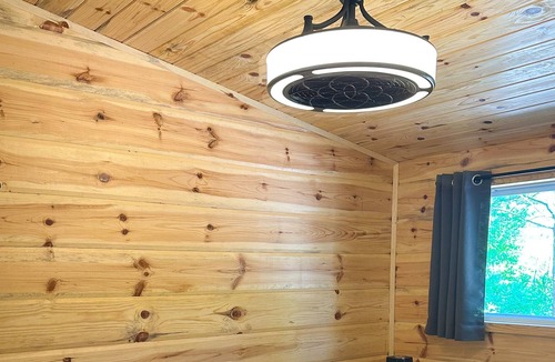 Clarington Other | Cozy getaway retreat in the Ganaraska area away from the city!