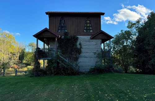 Baldwin Cabin | Cozy Guest House on the River