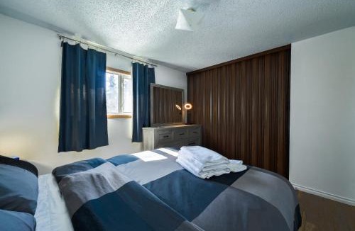 Haines Junction House | Cozy House in Haines Junction