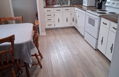 Glenwood House | Cozy house, perfect location to explore Central NL and all it has to offer!