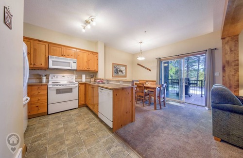 East Kootenay Apartment | Cozy Kimberley Condo with Private Hot Tub