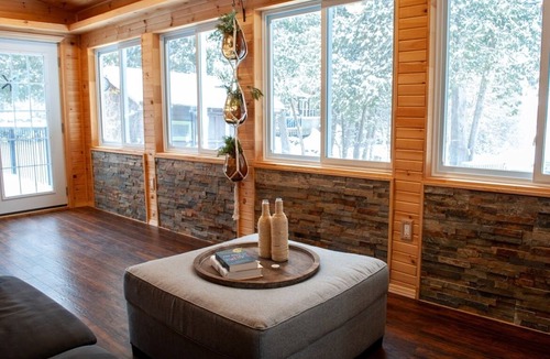 Fenelon Falls Cottage | Cozy lakefront cottage