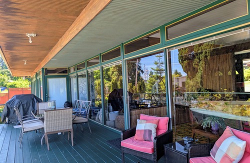 Regional District of Nanaimo House | Cozy Lodge with Beach Access, Pool