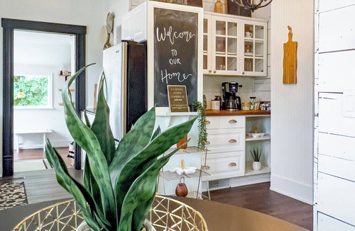 Pullman House | Cozy Modern Home Near WSU, Pet-Friendly, Fast Wi-Fi & Fire Pit