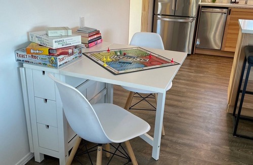 Westport House | Cozy Modern Lake House w/Hot Tub! Pet friendly.