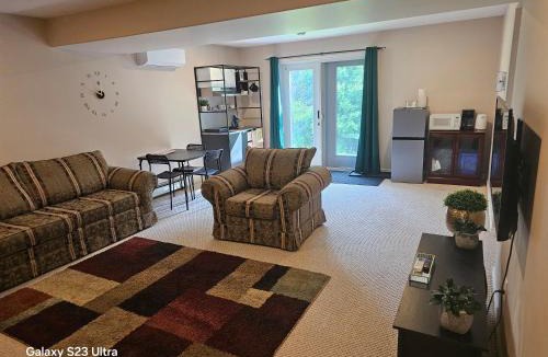 Dartmouth Apartment | Cozy, Private Basement Suite