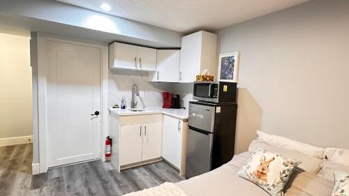 Canyon Meadows Bed & Breakfast | Cozy Private Suite with Separate Entrance & Free Parking