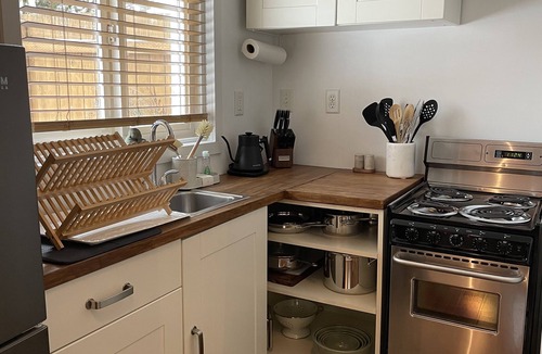 Sellwood-Moreland Apartment | Cozy, quiet & private loft studio