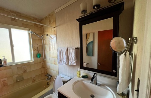 Delta Villa | Cozy room in a Private House/Villa in Delta, Surrey, British Columbia