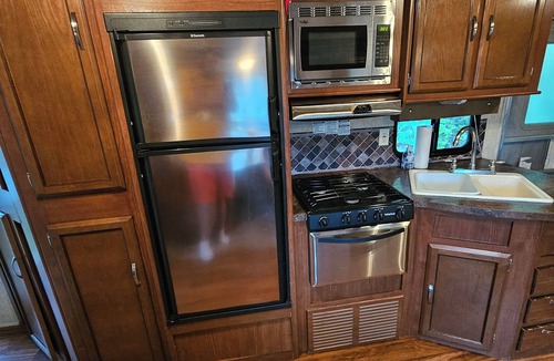 Buffalo Narrows House | Cozy RV in peaceful Buffalo Narrows with amazing fishing