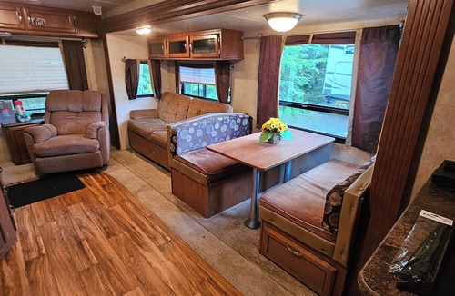 Buffalo Narrows House | Cozy RV in peaceful Buffalo Narrows with amazing fishing
