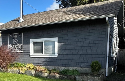 Port Renfrew Cottage | Cozy Seaview Cottage in Port Renfrew, Steps to the Beach
