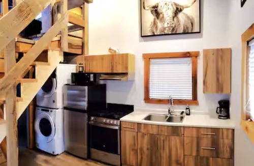 Regional District of Kitimat-Stikine Cabin | Cozy Spacious Cabin in Tiny House Village! 10A