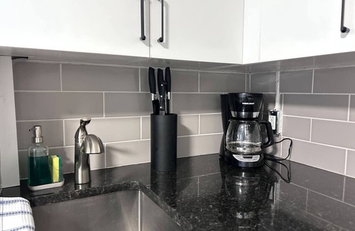 Sandy Hill Apartment | Cozy studio Apt in Sandy Hill – Near U of Ottawa