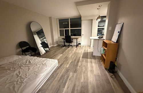 Yonge-Eglinton Apartment | Cozy Studio Retreat in the Heart of Toronto