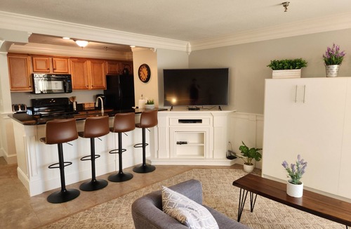 Gilford Apartment | Cozy Studio w/Pool. Close to Weirs Beach, Concerts,Lake, & Gunstock Mountain