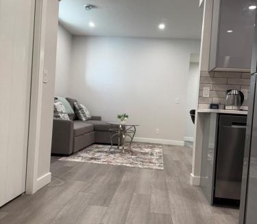 Calgary Apartment | Cozy Suite