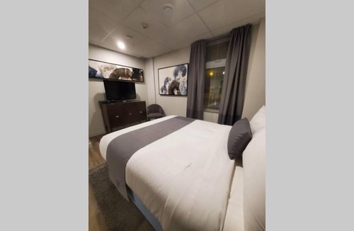 Downtown Gatineau Apartment | Cozy Sweet Studio #4, Only 10 min to D.T. Ottawa