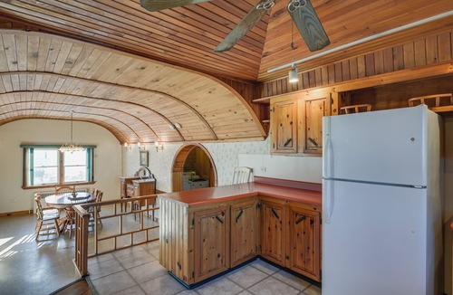 Van Buren Apartment | Cozy Van Buren Apartment w/Deck, Near ATV Trails!