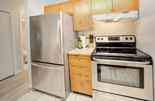 Village North Apartment | Cozy Whistler Village 1BR:Sleeps 2,Free Parking, Near Shops and More!