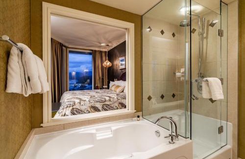 Prince Rupert Hotel | Crest Hotel
