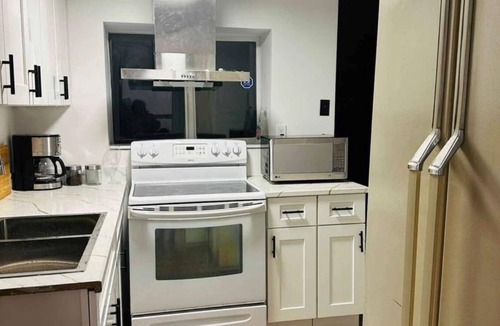 Cultus Lake House | Cultus home 1BHK