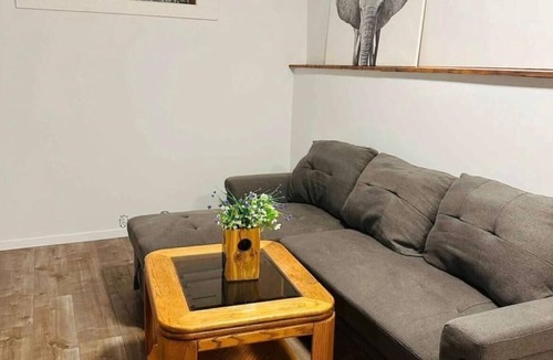 Cultus Lake House | Cultus home 1BHK