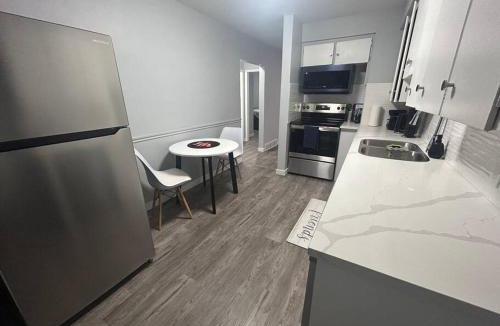 Highland Park Apartment | Cute Highland Park Entire Unit A