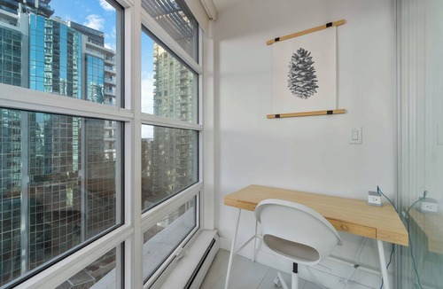 Downtown Vancouver Apartment | D77 - Beautiful Downtown 1 bedroom unit