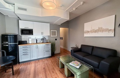 Riverdale Hotel | Danforth Hotel