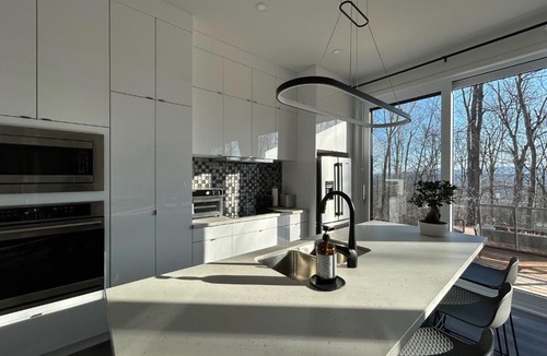 La Conception House | DAX HOUSE Stunning Mont-Tremblant Getaway Retreat