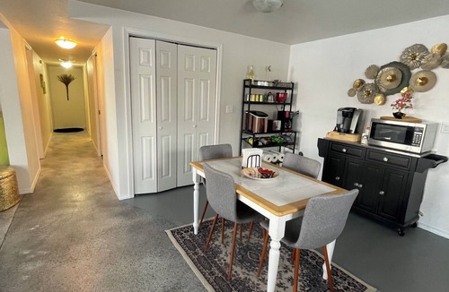 Clarkston House | Daylight Basement Fully Furnished Apartment. Home Away From Home