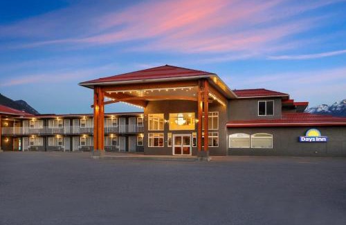 Golden Hotel | Days Inn by Wyndham Golden
