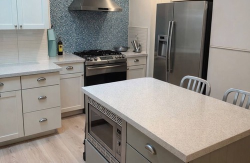 Deep Cove House | Deep Cove Retreat - Beautiful house just steps to the Ocean, Marina & Trails