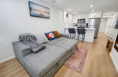Southeast Calgary Apartment | Deluxe Mahogany Lake Getaway | Sleeps 4