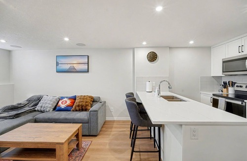 Southeast Calgary Apartment | Deluxe Mahogany Lake Getaway | Sleeps 4