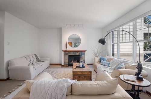 Blueberry Hill Apartment | Desirable Blueberry Hill