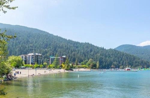 Harrison Hot Springs Apartment | Dogwood Suite 2 Beds and Walkable to Lake