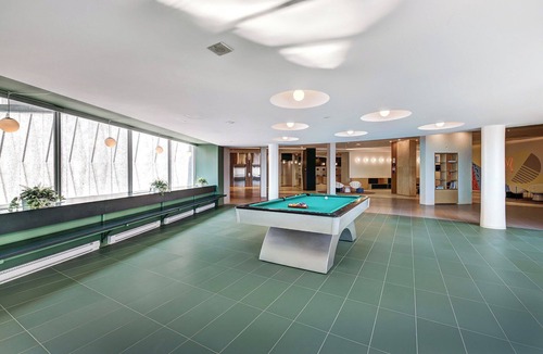 Downtown Montreal Apartment | Dorchester Signature Escape