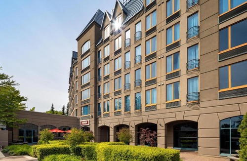 District of North Vancouver Hotel | DoubleTree by Hilton North Vancouver