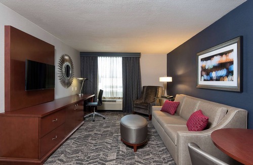 Seward Place Hotel | DoubleTree by Hilton Schenectady Downtown