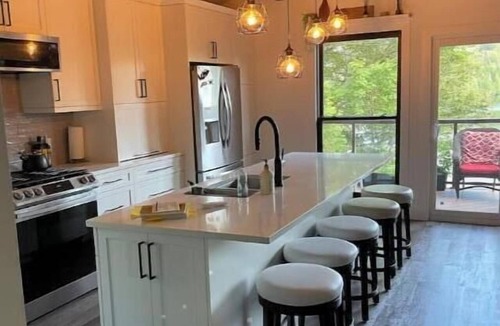 Saint John Cottage | Douglas Lake Cottage Retreat