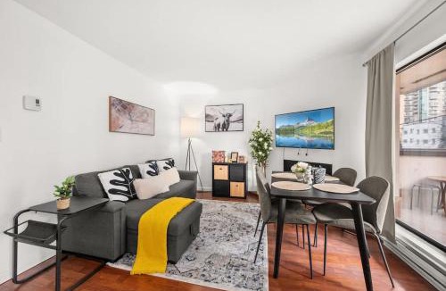 West End Apartment | Downtown 3BR Oasis with Balcony & King Ensuite